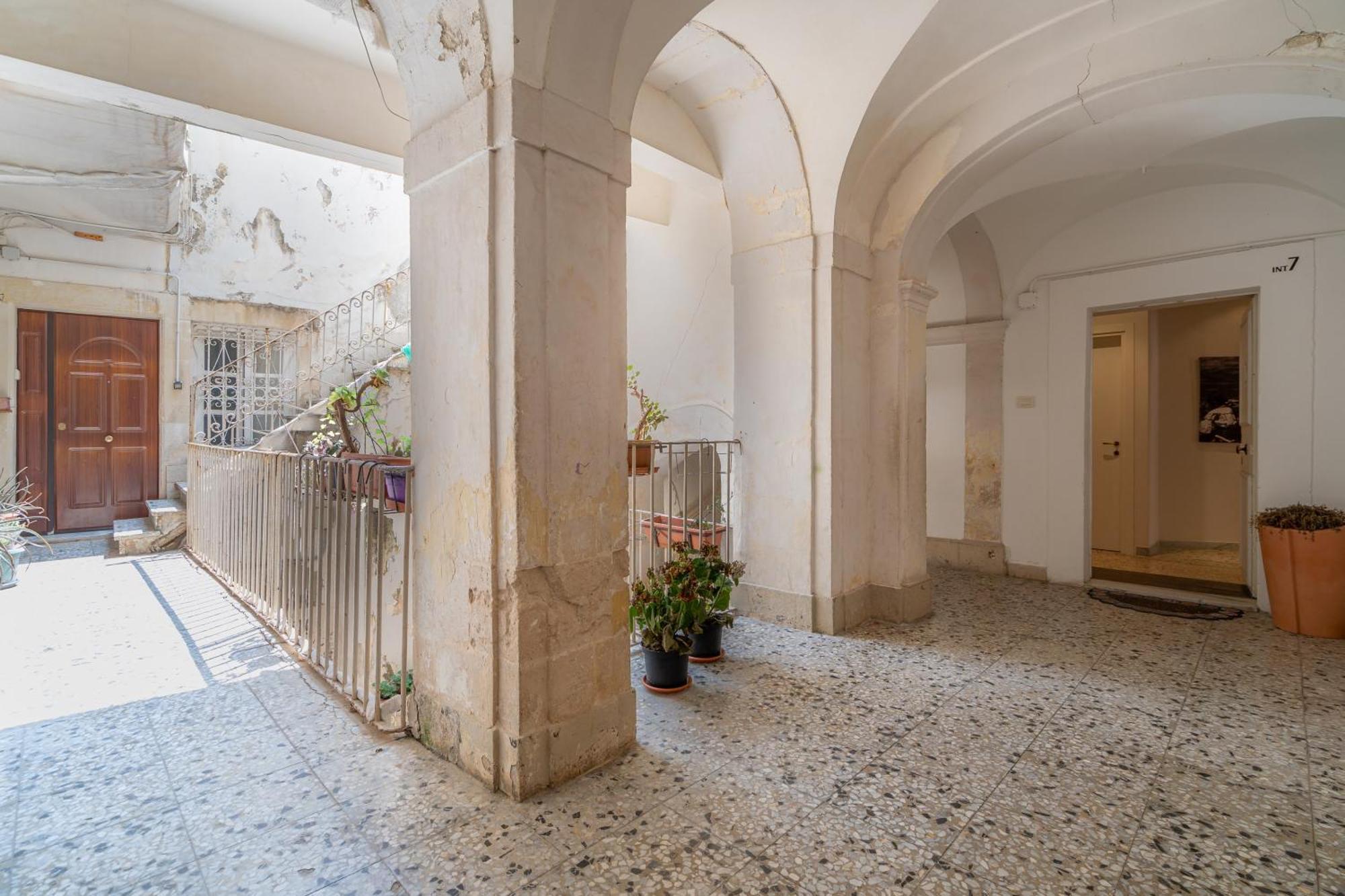 Hotiday Room Collection - Ortigia Opera Siraküza Dış mekan fotoğraf