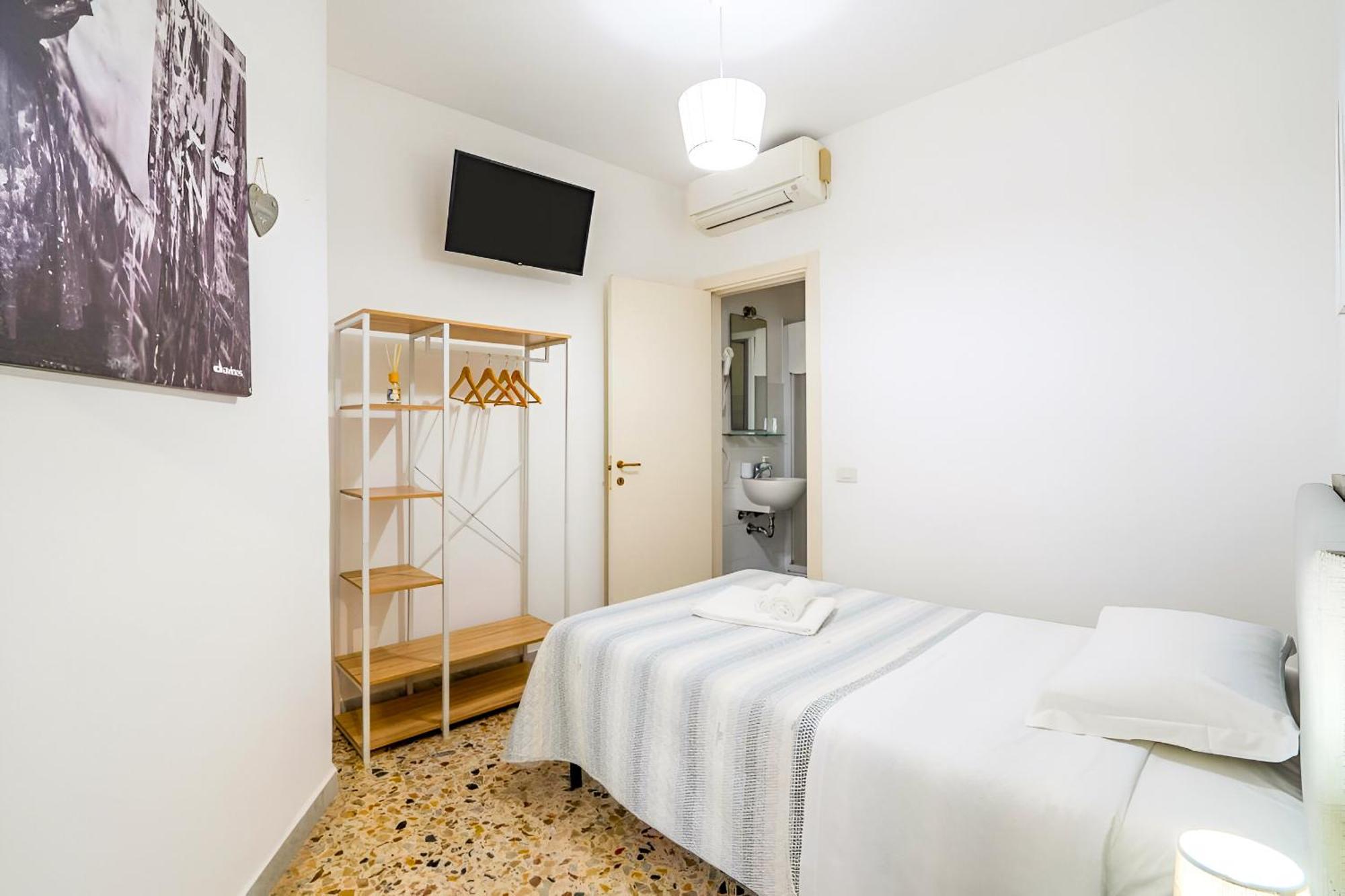 Hotiday Room Collection - Ortigia Opera Siraküza Dış mekan fotoğraf